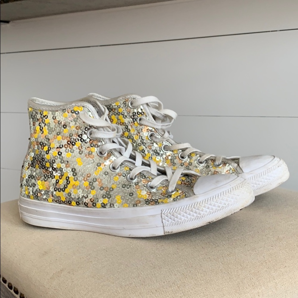 Women’s Converse hightops